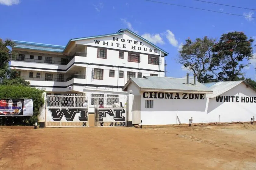 Siaya White Hotel - Image 1