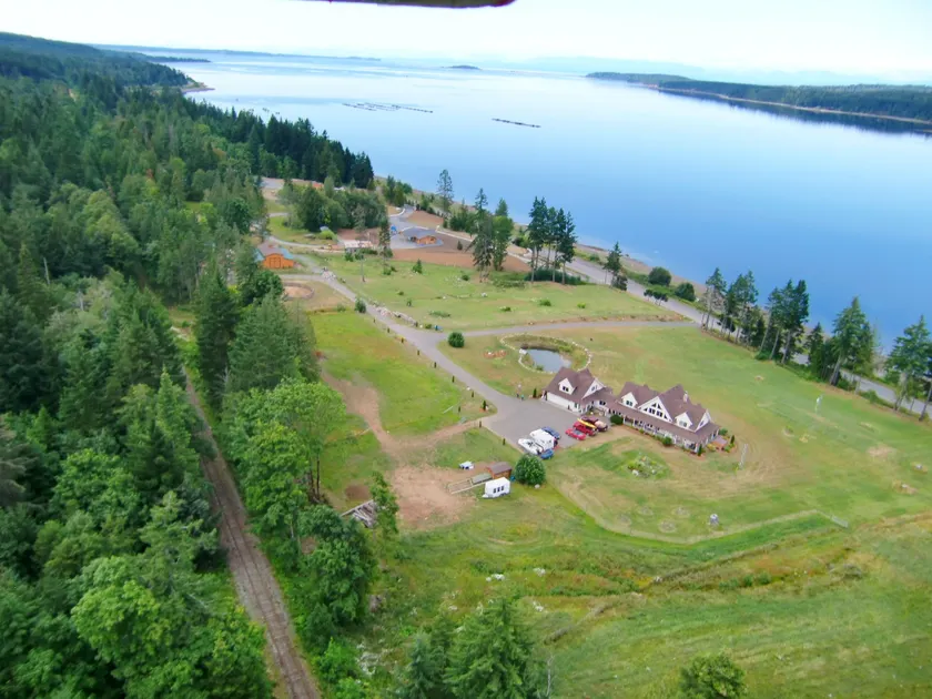 Two Eagles Lodge - Image 1