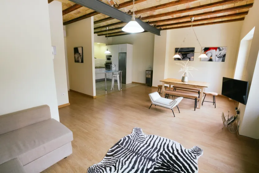 Marais Apartments by Hoom - Image 1