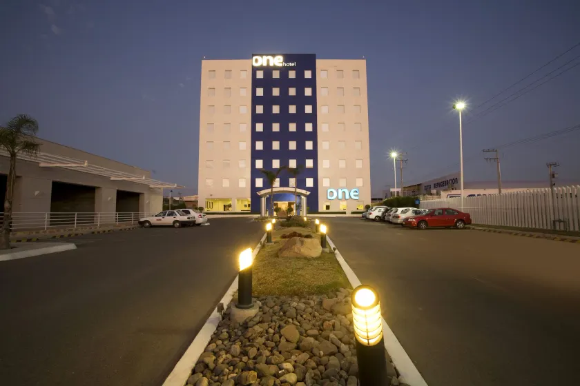 One Aguascalientes Sur - Image 1