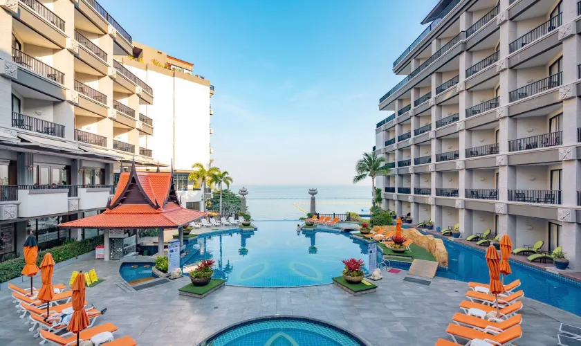 Garden Cliff Resort And Spa - Image 1