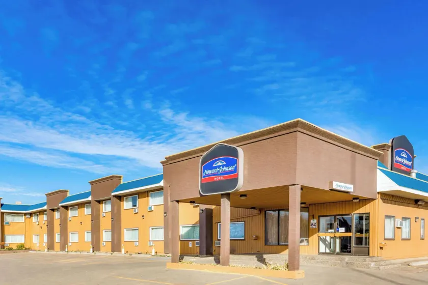 Howard Johnson by Wyndham Fort St. John - Image 1