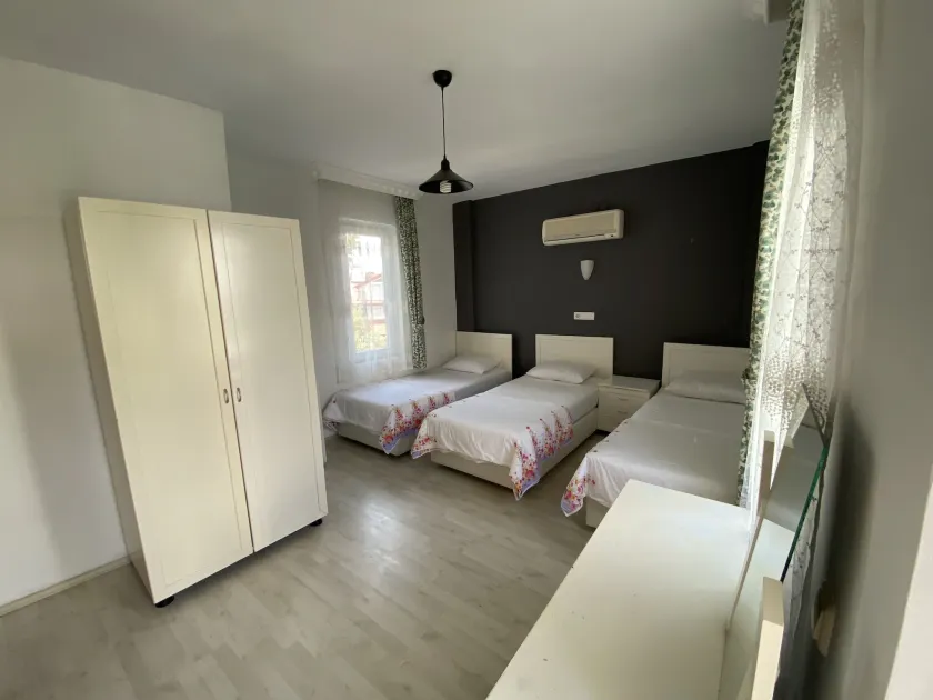 Greenway Hotel - Image 1