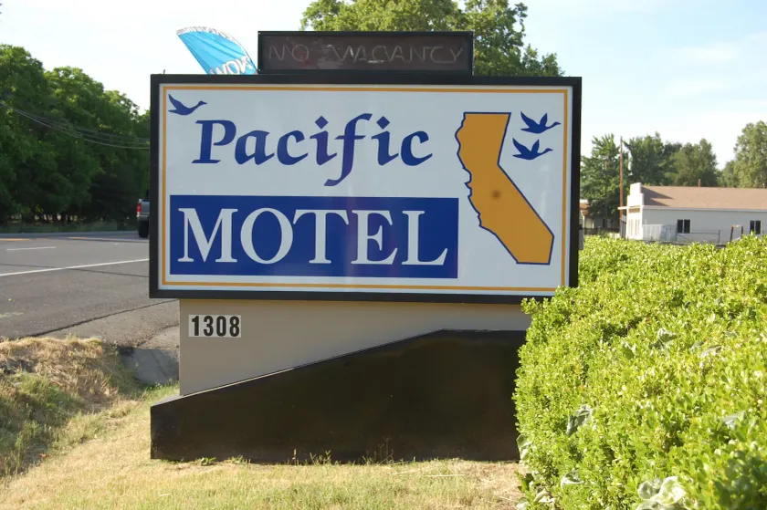 Pacific Motel - Image 1