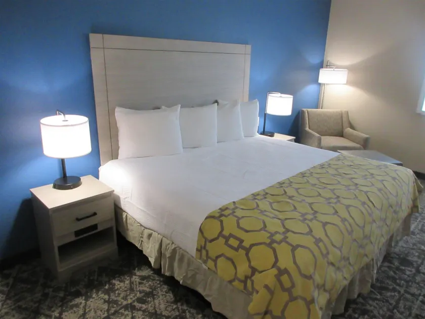 Best Western Decatur Inn - Image 1