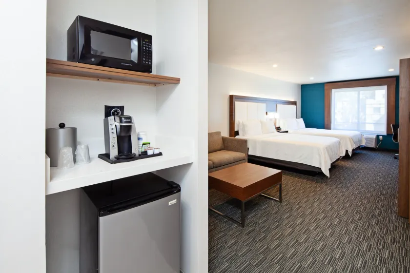 Holiday Inn Express Hollywood Walk of Fame by IHG - Image 1