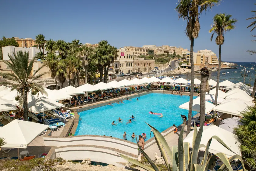 Beach Garden Hotel - Image 1