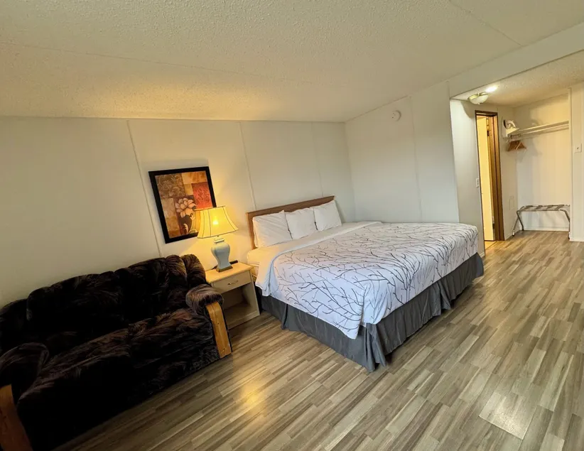 Best Stay Inn - Image 1