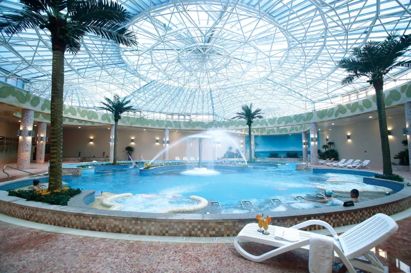 Raon Hotel & Resort - Image 1
