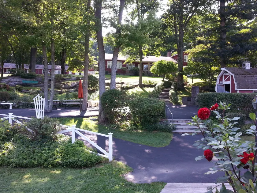 Heidi's Inn - Image 1