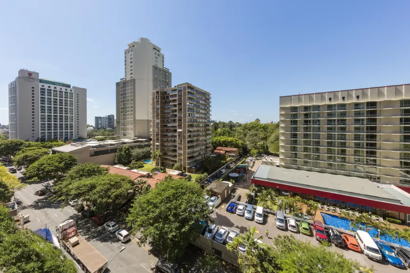 Oaks Brisbane on Margaret Suites - Image 1