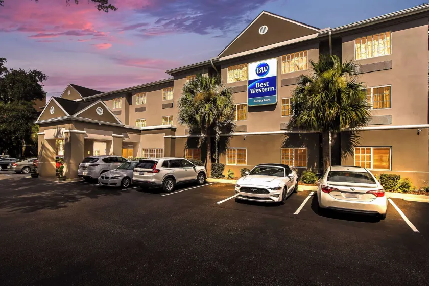 Best Western Patriots Point - Image 1