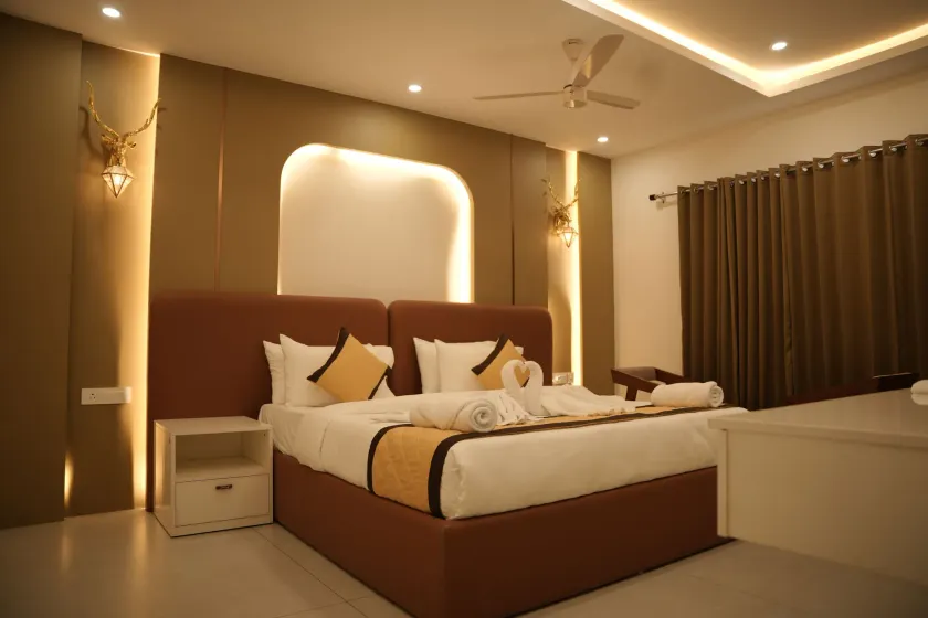 GREEN VIEW SUITES  - Image 1