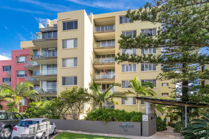 Grandview Apartments - Image 1