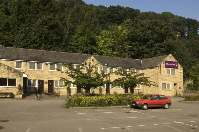 Premier Inn Halifax South - Image 1