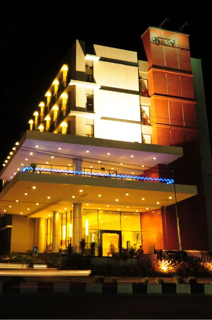 Aston Ketapang City Hotel - Image 1