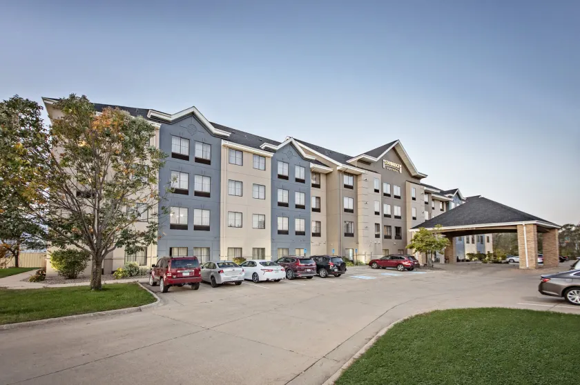 Staybridge Suites Cedar Rapids North by IHG - Image 1