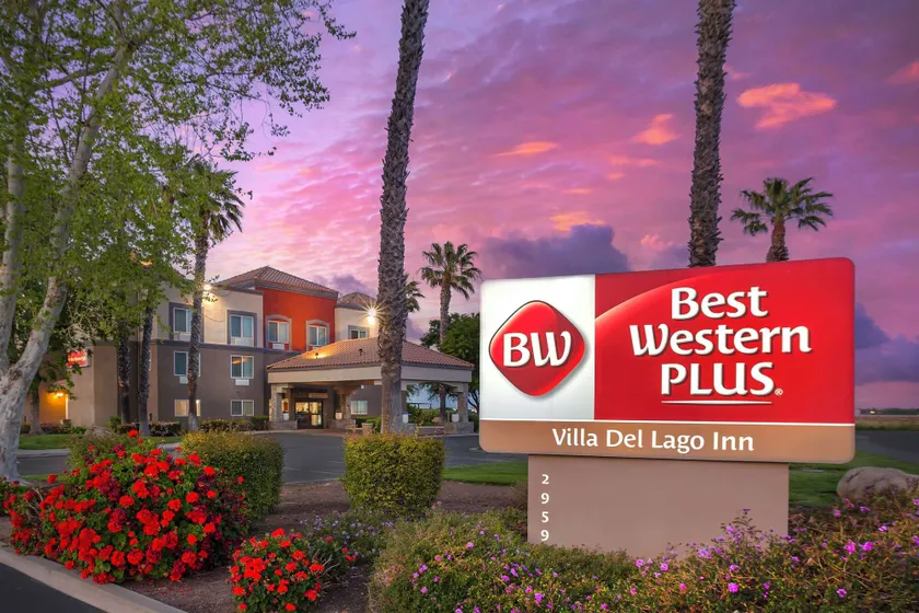 Best Western Plus Villa Del Lago Inn Patterson - Image 1