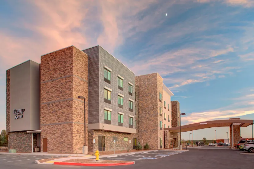 Fairfield Inn & Suites by Marriott Flagstaff East - Image 1