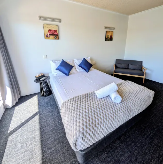 Lumina Motel Gladstone - Image 1