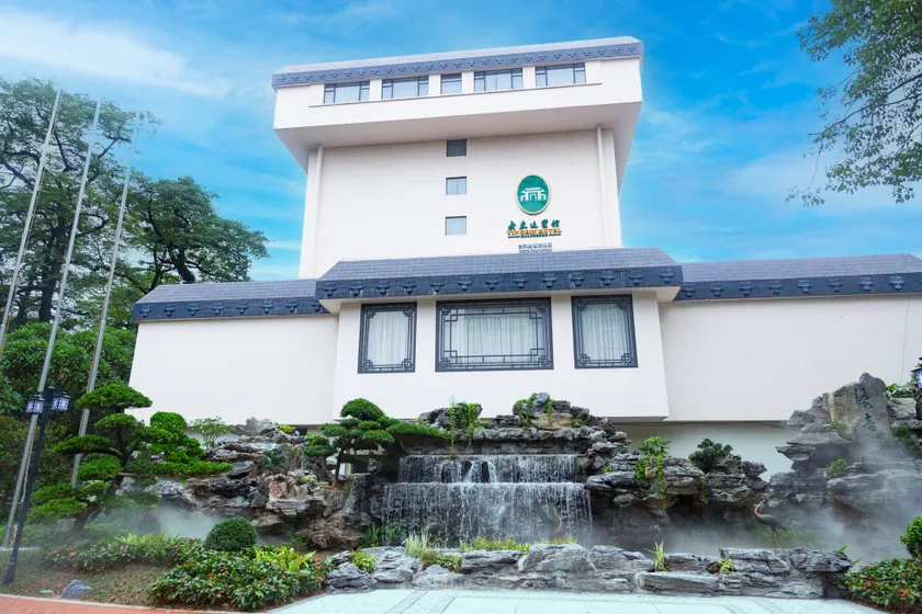 Guangdong Yingbin Hotel - Image 1