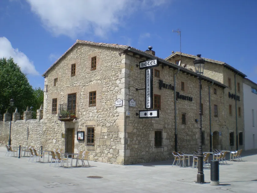 Hotel Puerta Romeros - Image 1