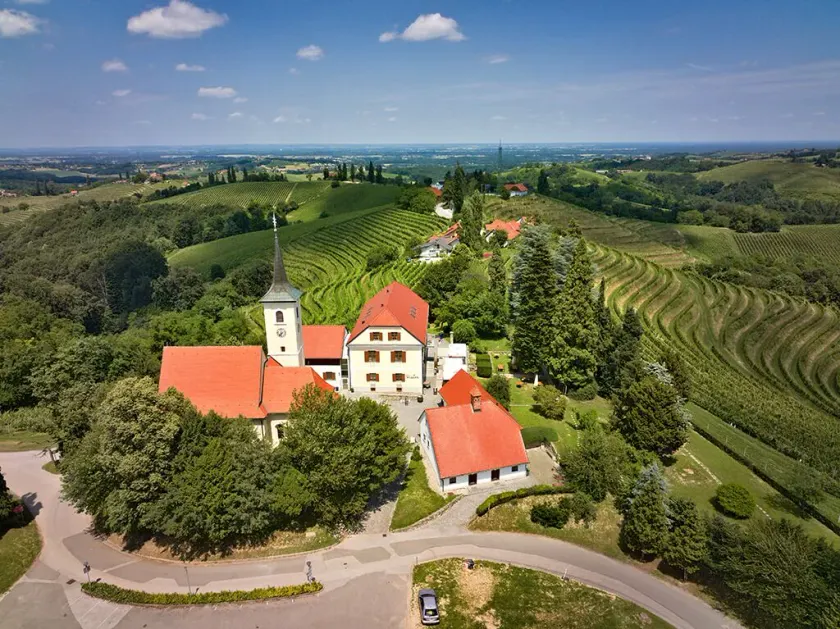 Dvorec Jeruzalem - Image 1