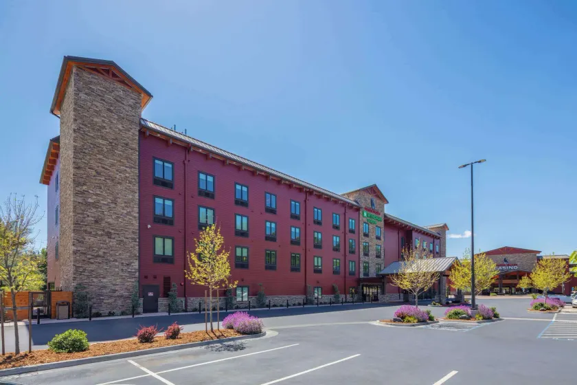 Wyndham Garden Redwood Valley - Ukiah - Image 1