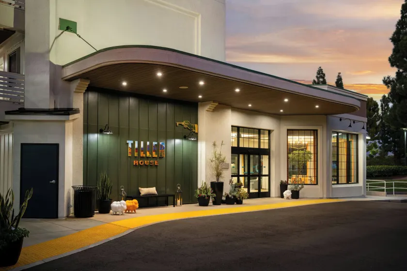 Tiller House, Laguna Hills, A Tribute Portfolio Hotel - Image 1