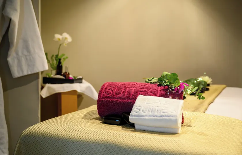 Las Suites Campos Eliseos - Image 1