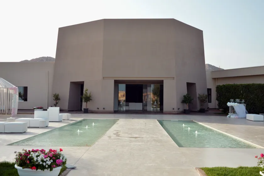 Desusino Residence & Hotel - Image 1