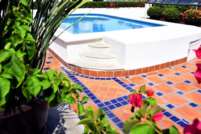 Hotel Eloisa - Image 1