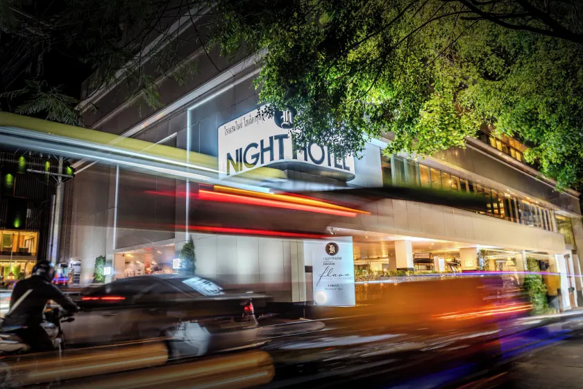 Night Hotel Bangkok - Sukhumvit 15 - Image 1
