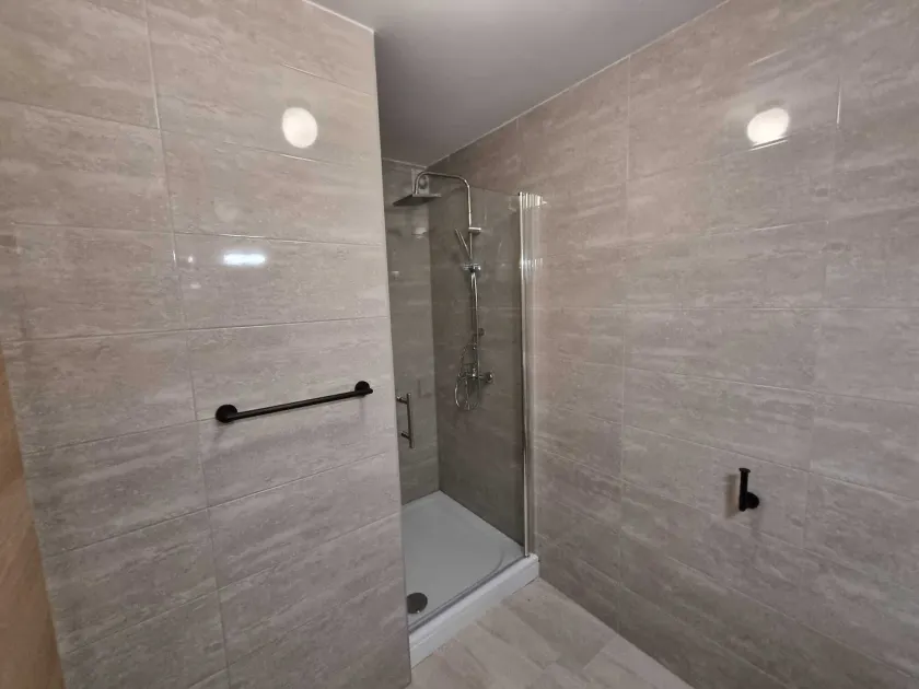 Apartment Yellow - Image 1