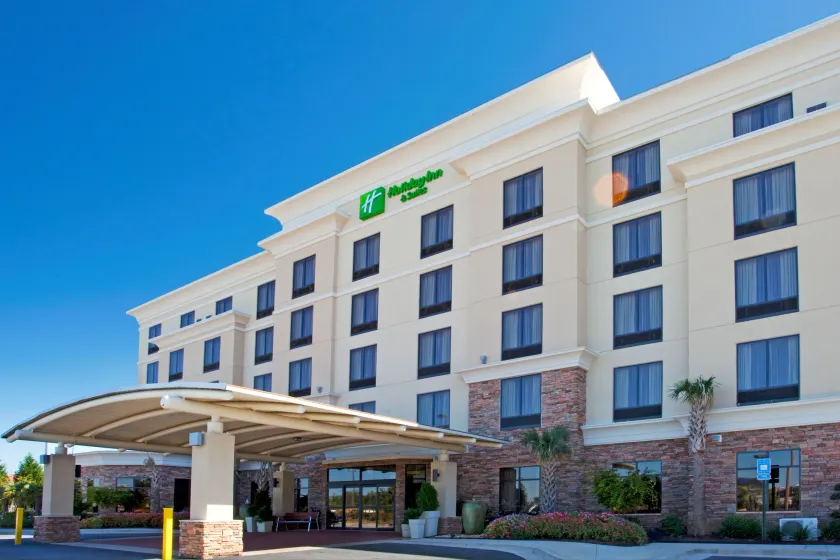 Holiday Inn Hotel & Suites Stockbridge-Atlanta I-75 by IHG - Image 1