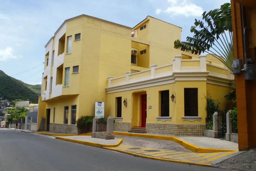 Hotel Mac Arthur - Image 1