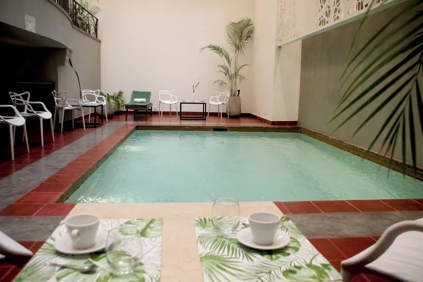 Gardi Hotel & Suites - Image 1