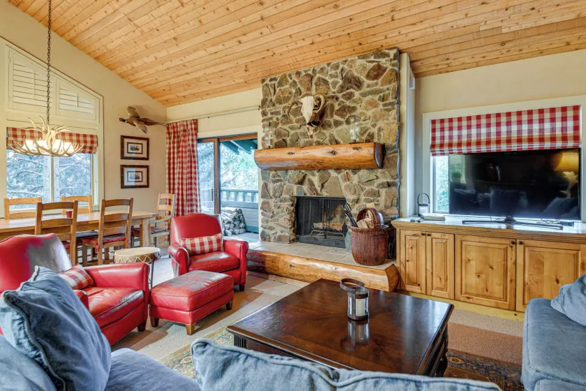 1 Mi to Slopes: Sun Valley Ski Getaway! - Image 1