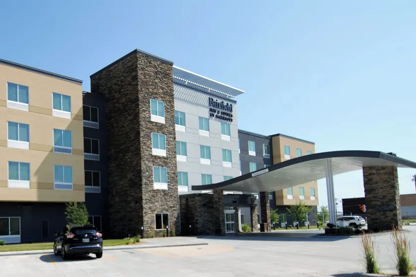 Fairfield Inn & Suites Winona - Image 1