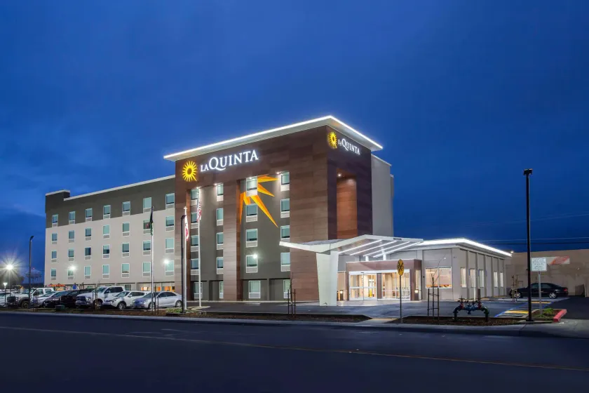 La Quinta by Wyndham Madera - Image 1