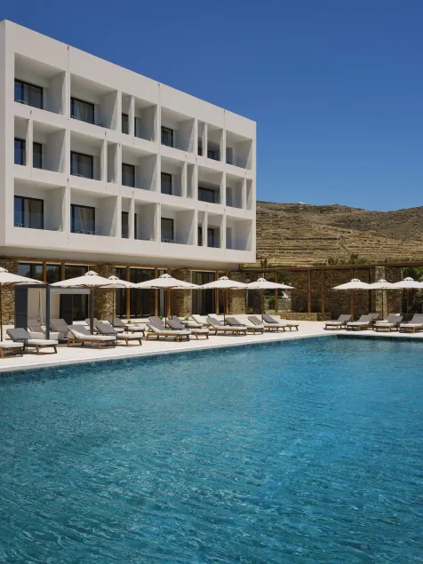 Tinos Beach Hotel - Image 1