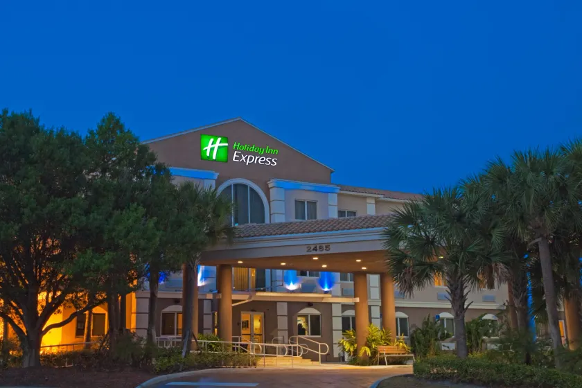 Holiday Inn Express West Palm Beach Metrocentre by IHG - Image 1
