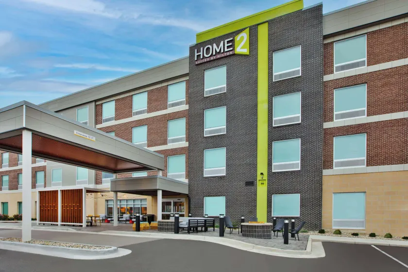 Home2 Suites By Hilton Grand Rapids Northeast - Image 1