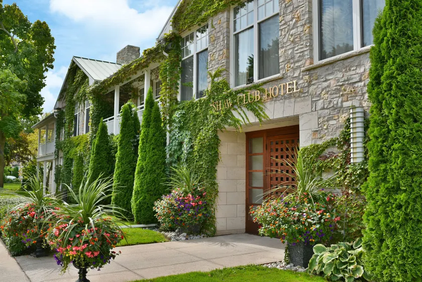 The Shaw Club Hotel - Image 1