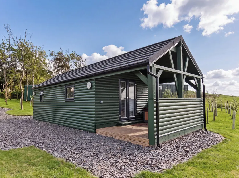 Ash Lodge - Image 1
