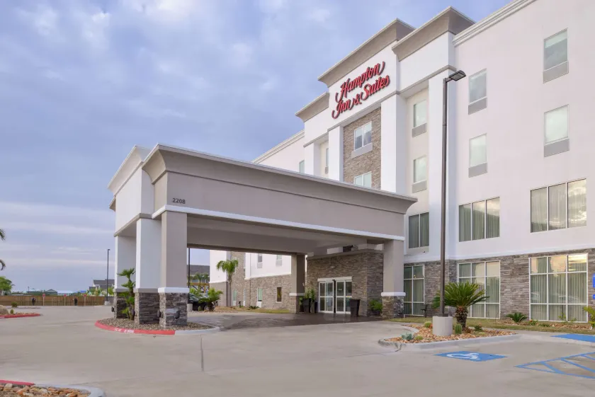 Hampton Inn & Suites Port Aransas - Image 1