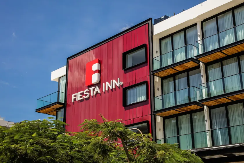 Fiesta Inn Playa del Carmen - Image 1