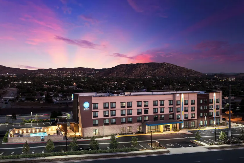 Tru by Hilton Norco Eastvale - Image 1
