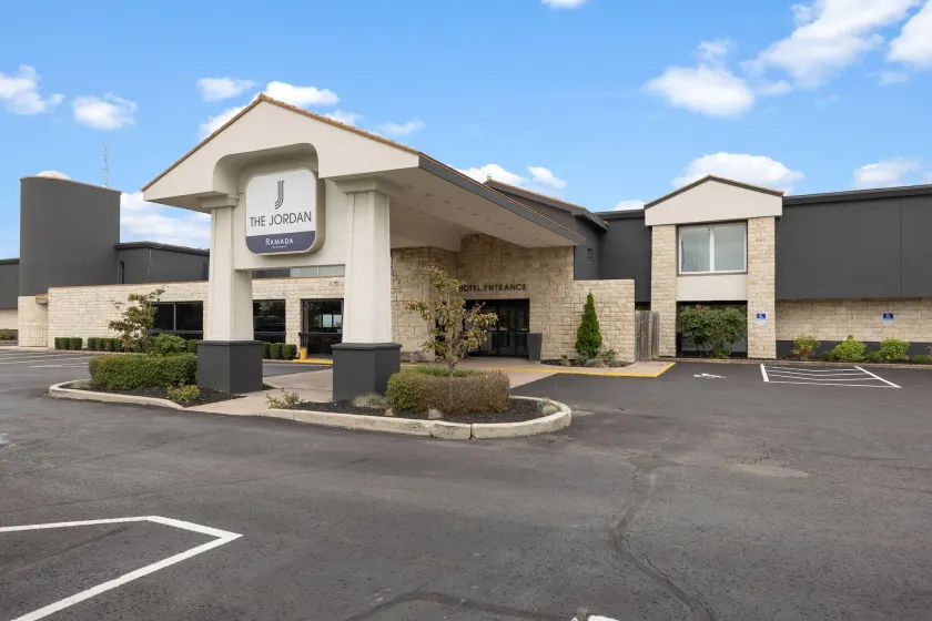 The Jordan Hotel Ramada by Wyndham - Image 1