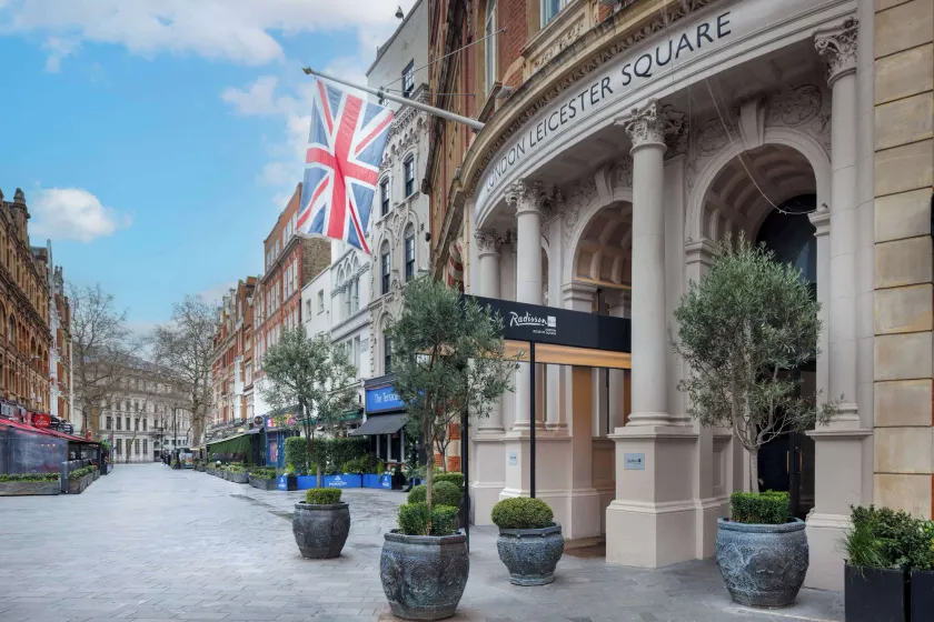Radisson Blu Edwardian Hampshire - Image 1